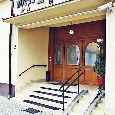 Hotel Zorza Намислув Екстер'єр фото