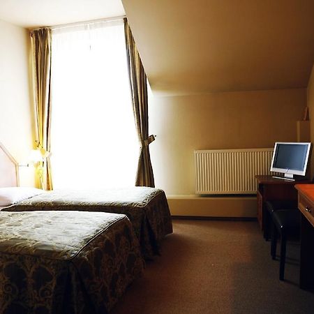 Hotel Zorza Намислув Екстер'єр фото