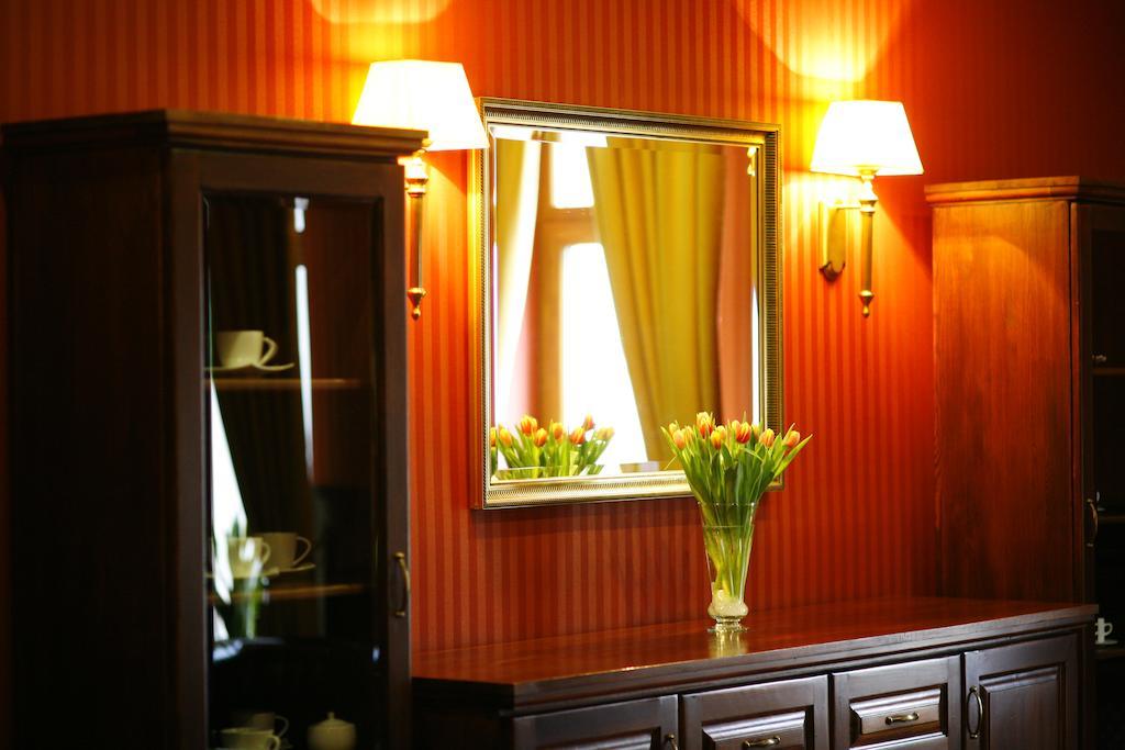Hotel Zorza Намислув Екстер'єр фото