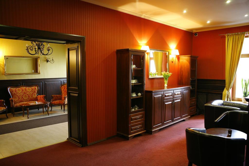 Hotel Zorza Намислув Екстер'єр фото