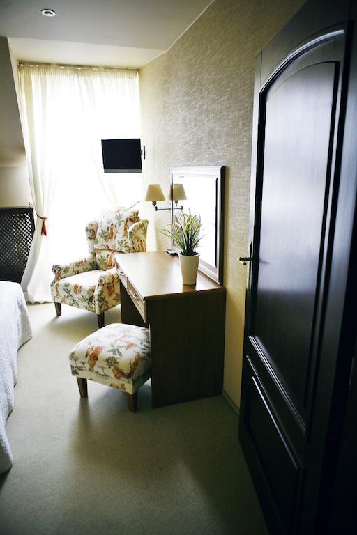 Hotel Zorza Намислув Номер фото
